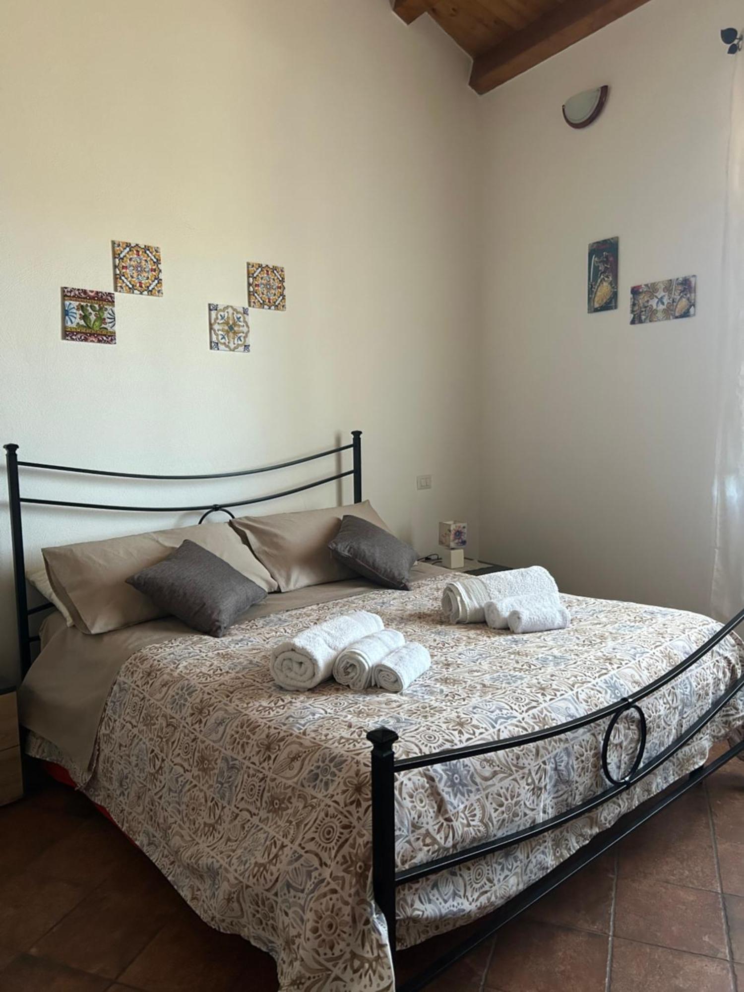 Casa Gambino Bed and Breakfast Savoca Eksteriør billede